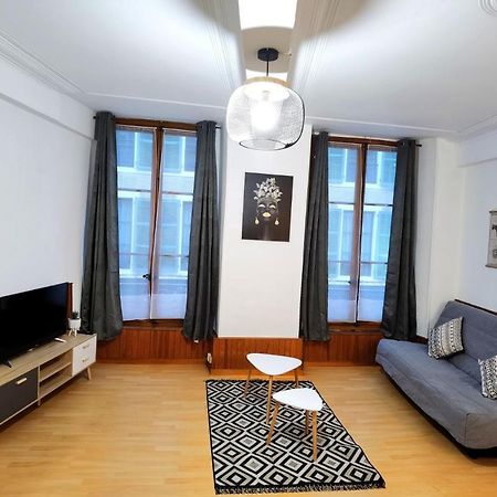 Charmant T2 Meuble Quartier Chateau De פאו מראה חיצוני תמונה